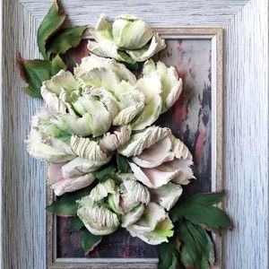 HELLO!! Excited to be apart of posh-mark community!